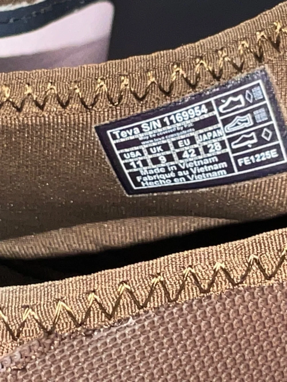 Teva Trailwinder Gore-Tex Hiking Shoes US W11/EU42 NWOT Brown/Pink